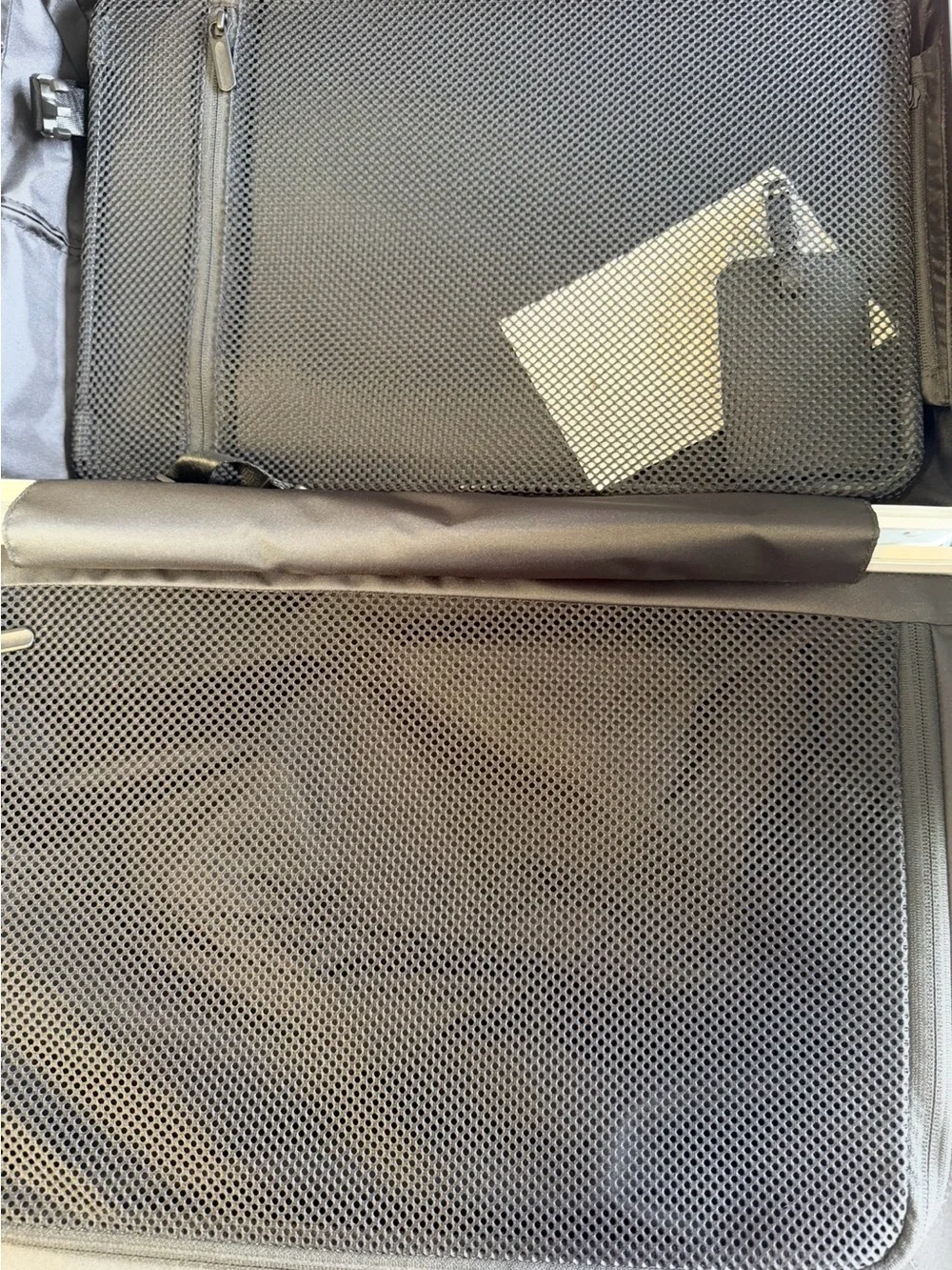 Quince Aluminum Carry On in Silver 🌺see notes🌺